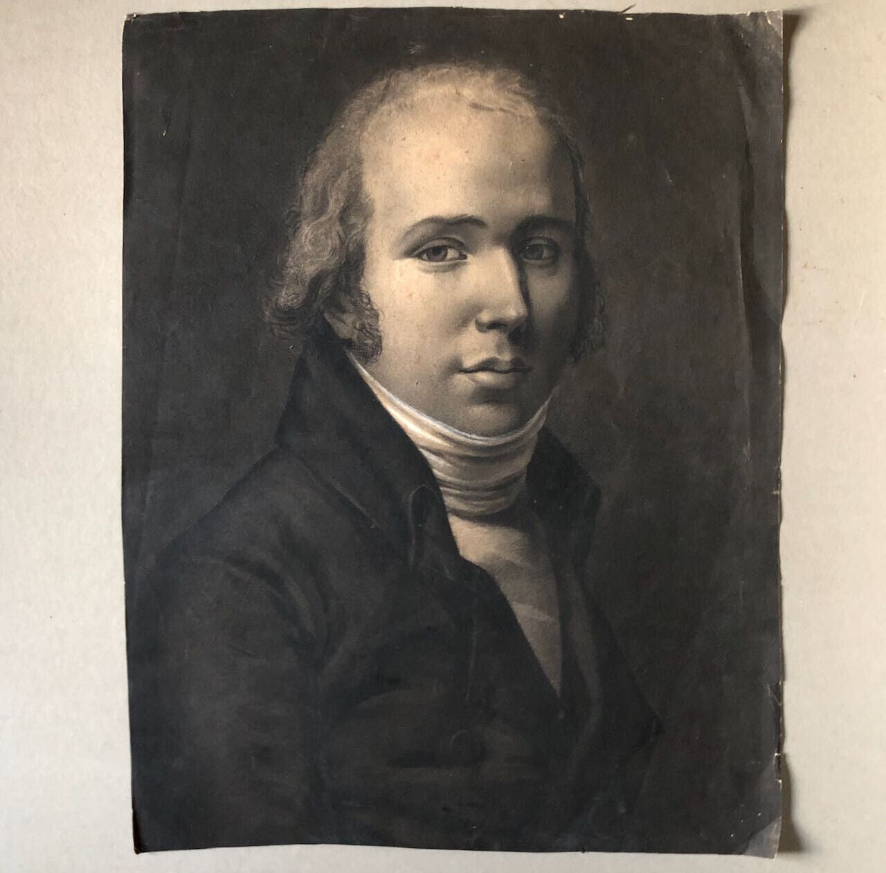 Portrait d'un homme de qualité — fusain sur papier — 48,5 x 38 cm. — circa 1810
