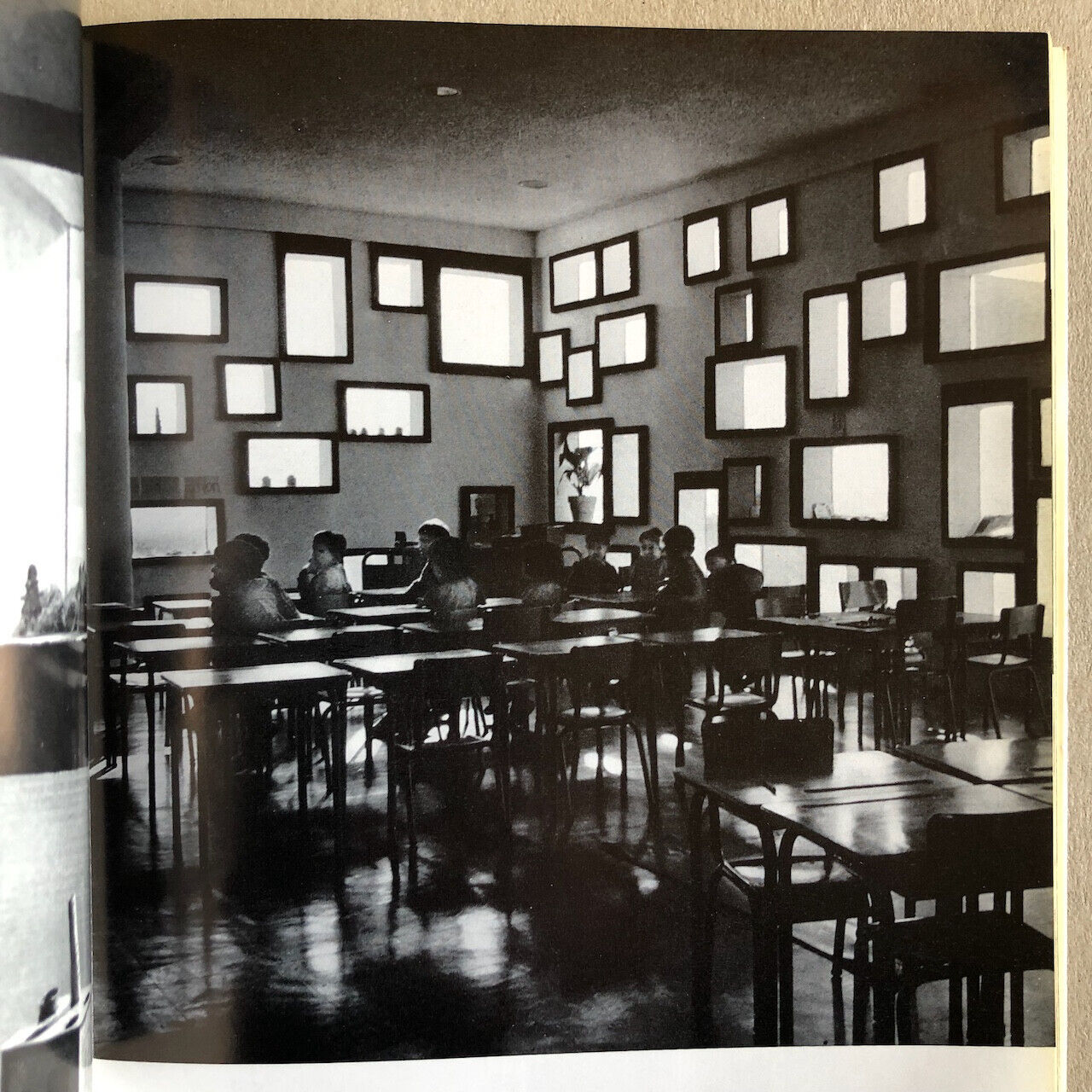 Le Corbusier — Les Maternelles vous parlent — é.o. — Denoël/Gonthier — 1968.