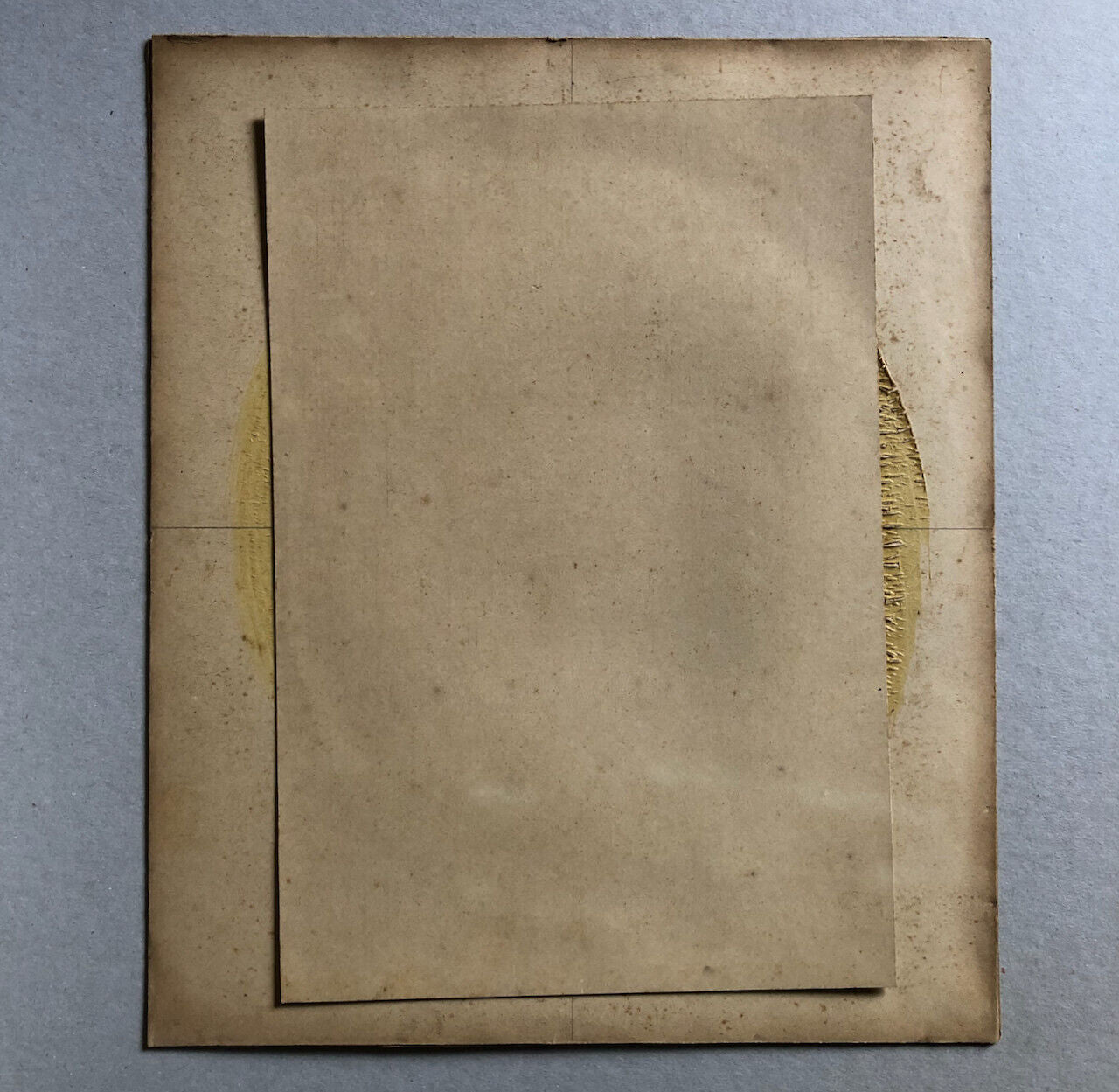 Anonyme — portrait d'homme assis — dessin au crayon sur bristol — 30x21 — c 1840