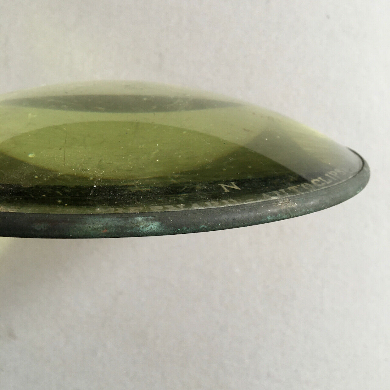 Besnard autoclips headlight lens circled with copper — Ø 22 cm. — circa 1910.