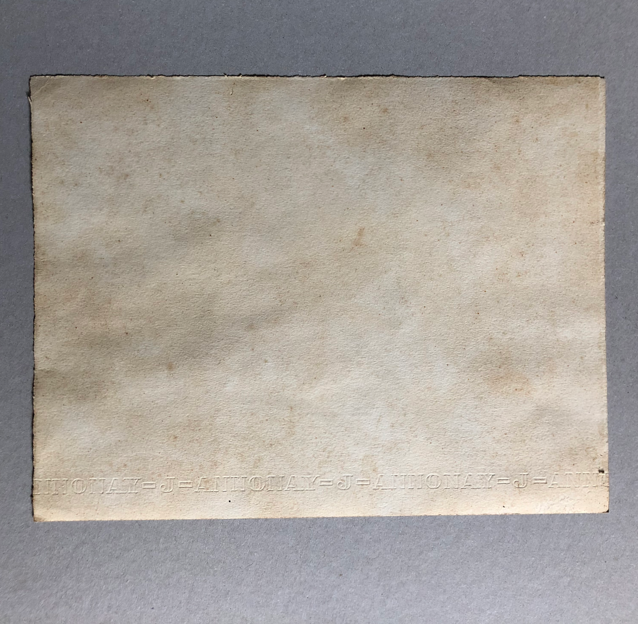 M.G. — Fleurs, Lys — gouache et encre sur papier monogrammé en bas à droite.