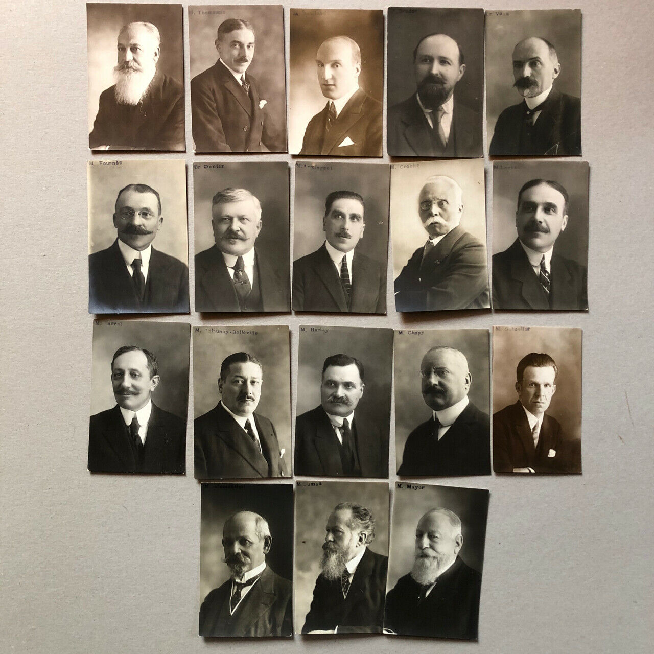 58 photographs cards of identified business leaders (Michelin,…) — c.1920.