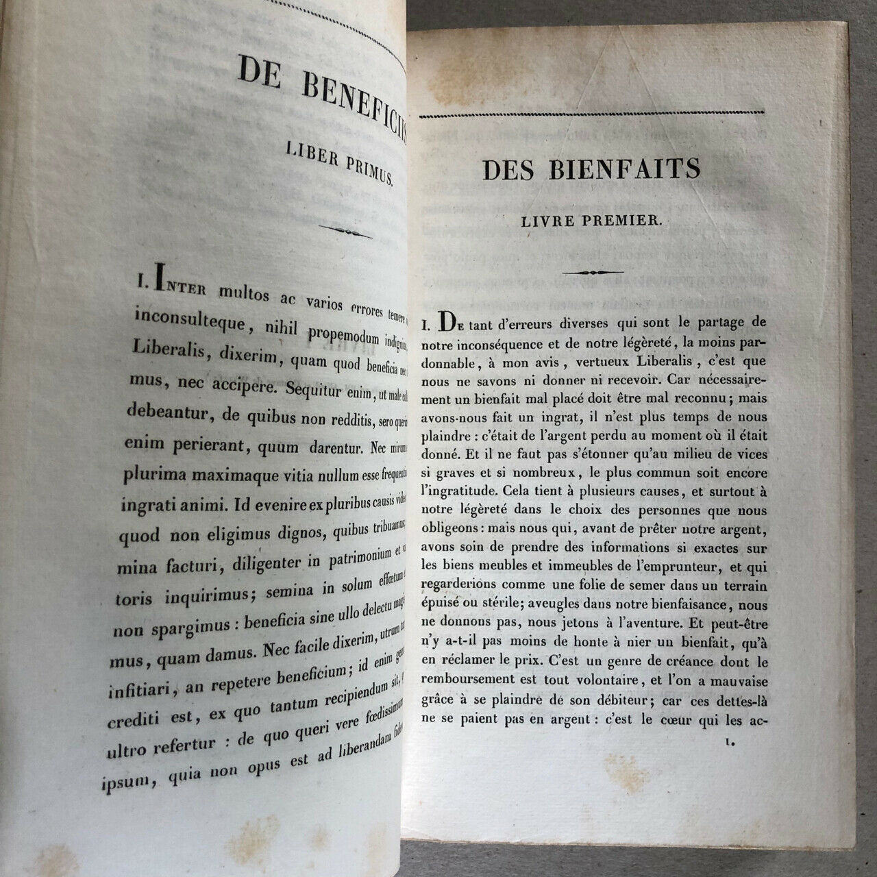 Sénèque — Oeuvres complètes — édition bilingue — 8 volumes — Panckoucke — 1832.
