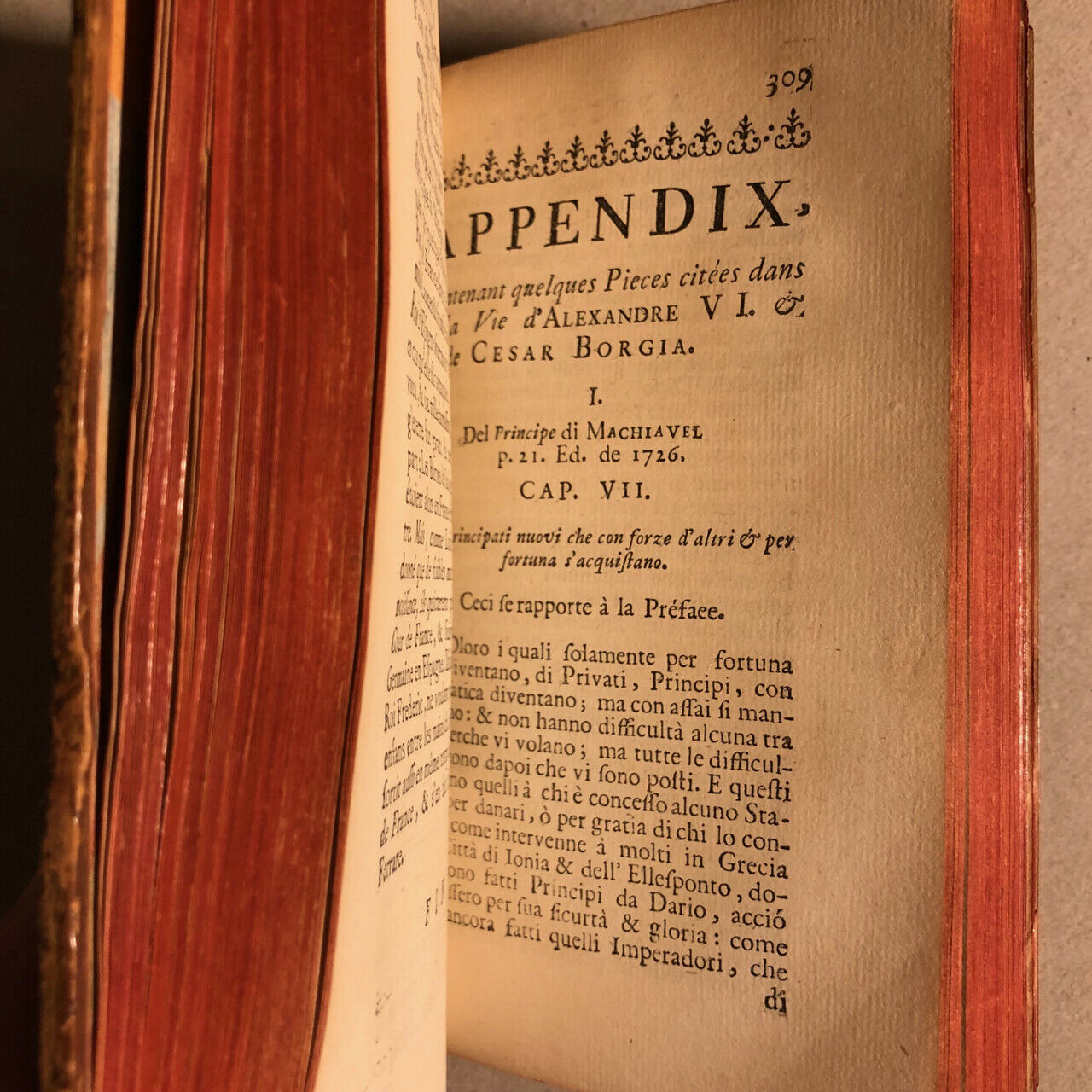 Gordon, Alexandre — La Vie du pape Alexandre VI et de son fils César Borgia — reliure aux armes — complet en 2 tomes — Mortier — 1751