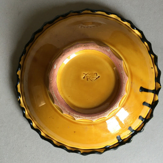 Yvon Roy — plat en céramique — Ø 28 cm. — circa 1950.