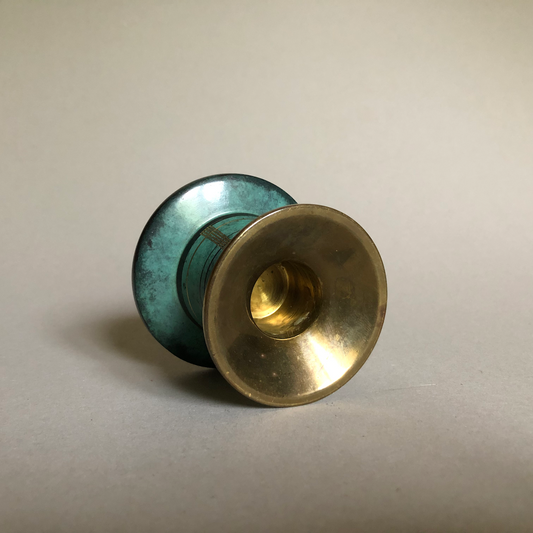 Bougeoir en laiton émaillé — WMF Ikora — 6,5 x 8 cm.