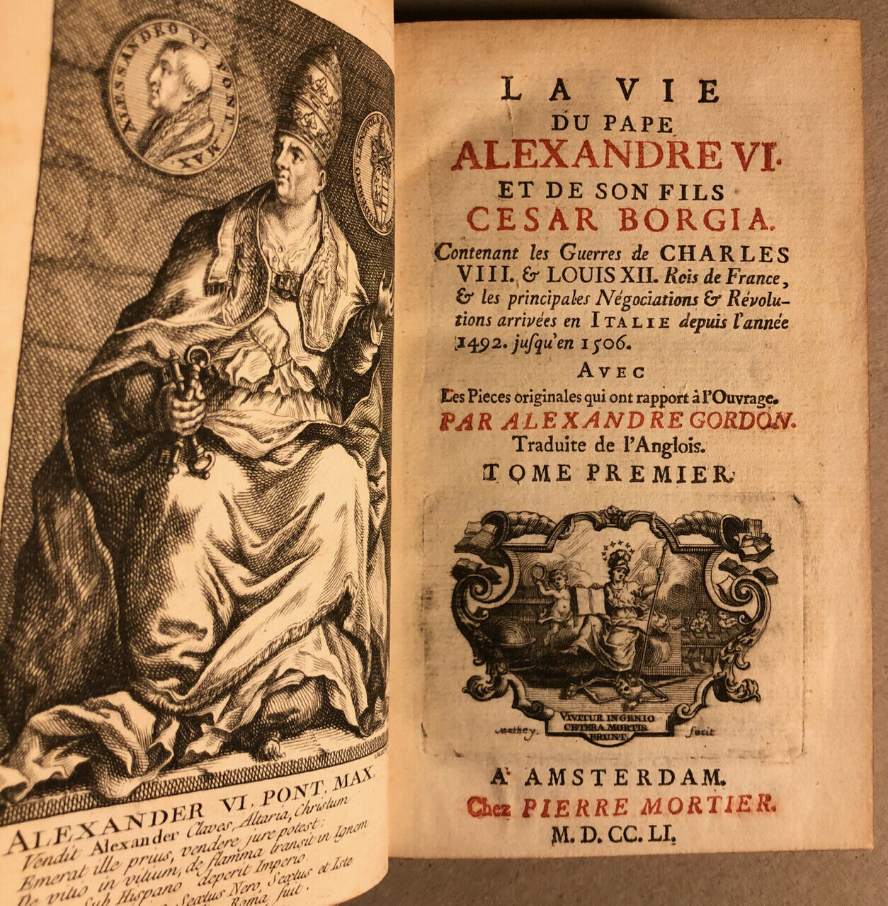Gordon, Alexandre — La Vie du pape Alexandre VI et de son fils César Borgia — reliure aux armes — complet en 2 tomes — Mortier — 1751