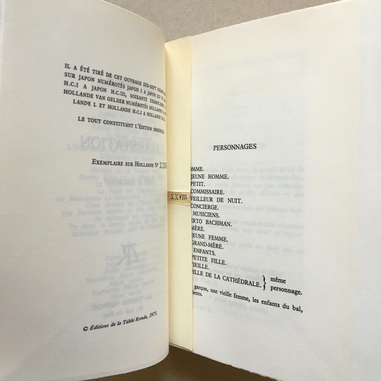 Jean Anouilh — L'Arrestation — É.O. sur Hollande n°/ 77 — La Table ronde — 1975.