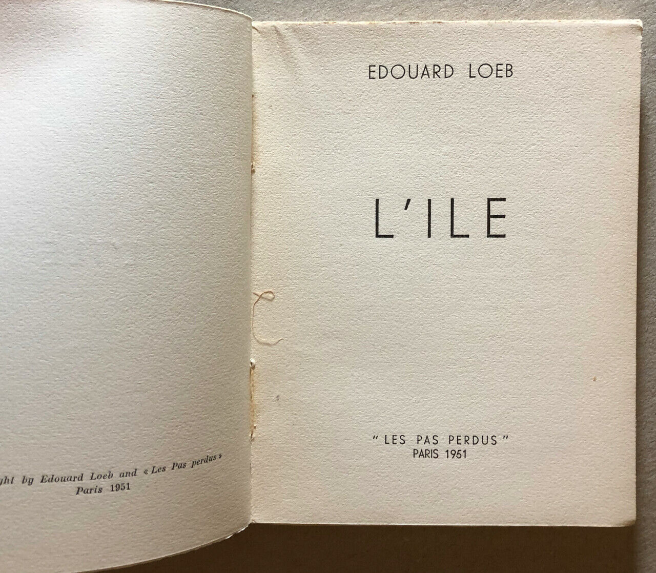 Édouard Loeb — L'Île — envoi autographe à Willy Mucha — Les Pas perdus — 1951.