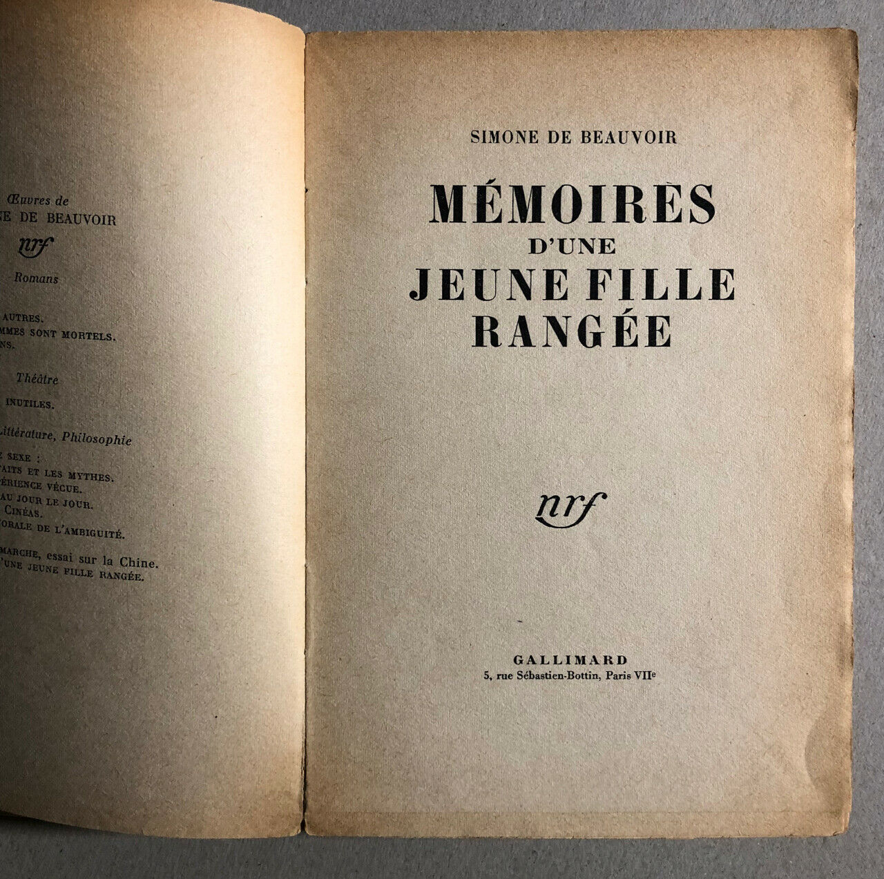 Simone de Beauvoir — Mémoires d'une jeune fille rangée — É. O. envoi autographe