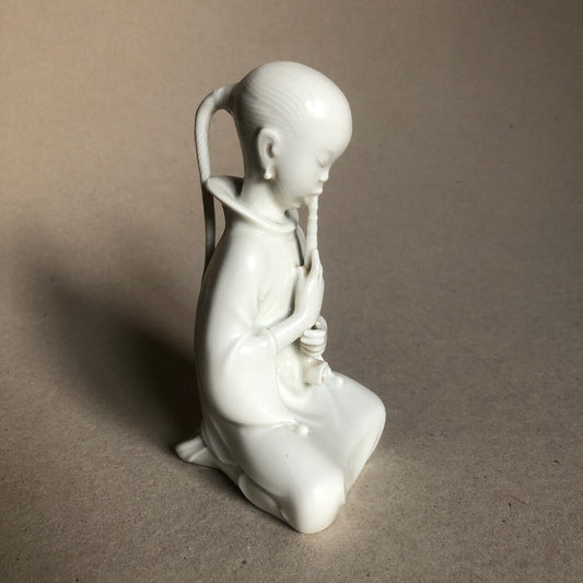 Royal Copenhague — Chinois fumant une pipe — sculpture en porcelaine numérotée