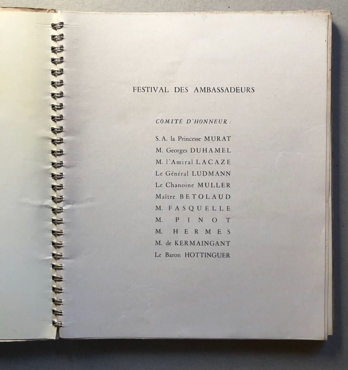 [Picasso] — programme d'un festival  pour les prisonniers & déportés — 30.12.44.