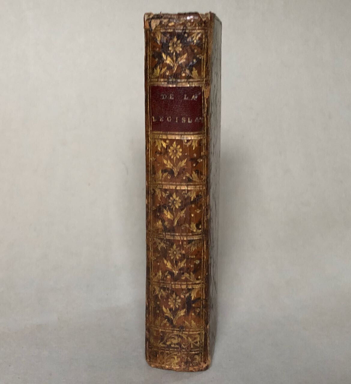 Abbé  de Mably — De la Législation ou principes des lois — é.o. — 1776.