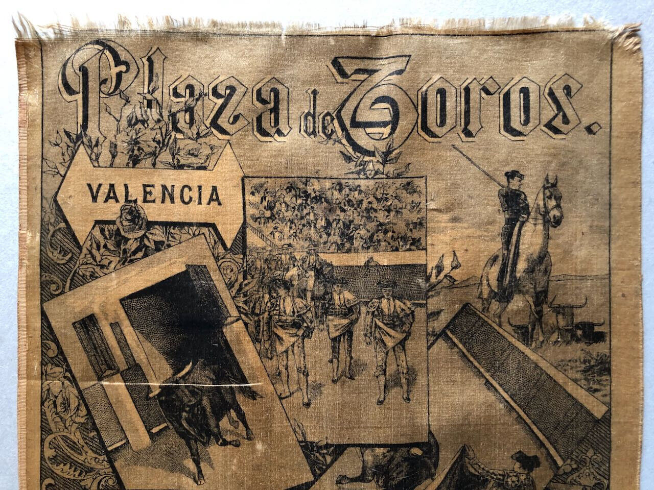 Affiche en soie — Plaza de Toros - Valencia — corrida Fabrilo, Guerrita… — 1892.