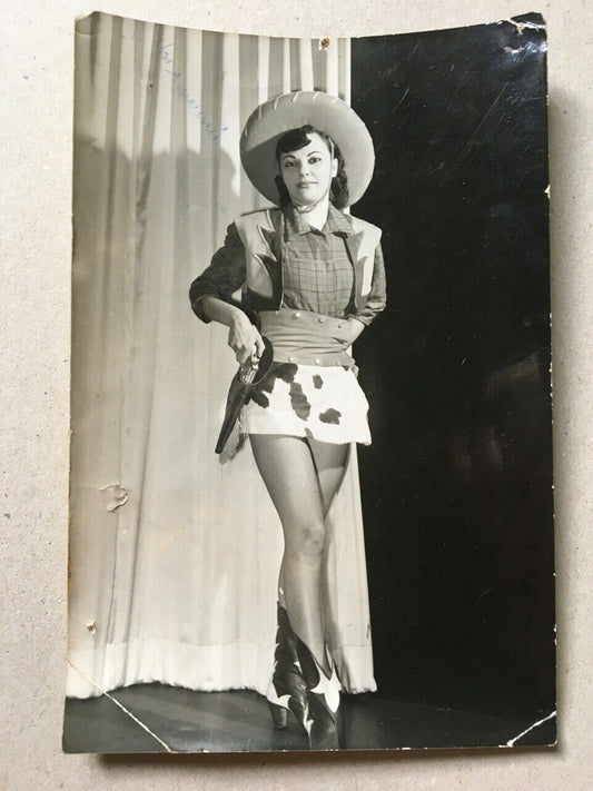 Kiki as a cowboy, cowgirl — silver print — dedicated and signed on the back — 10x15