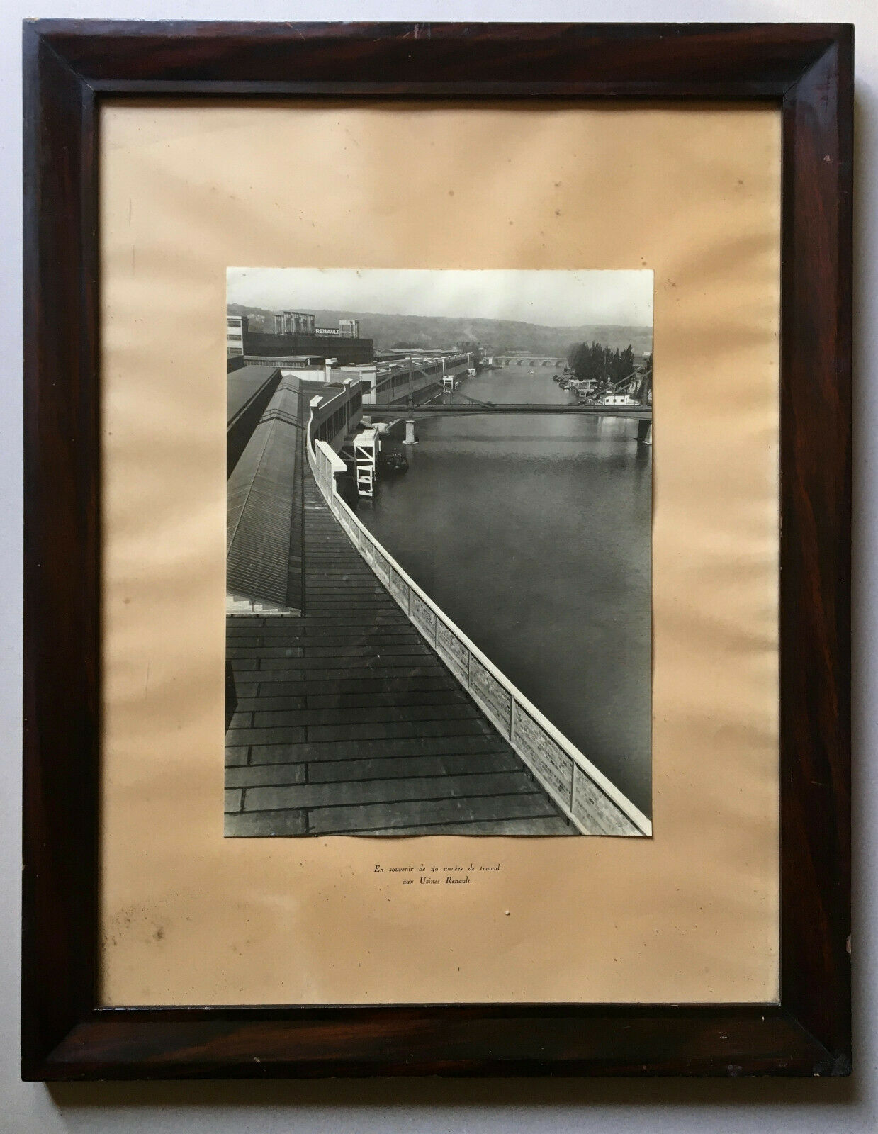 Vintage photograph of the Renault factories in Boulogne-Billancourt — 29 x 38.5 cm.