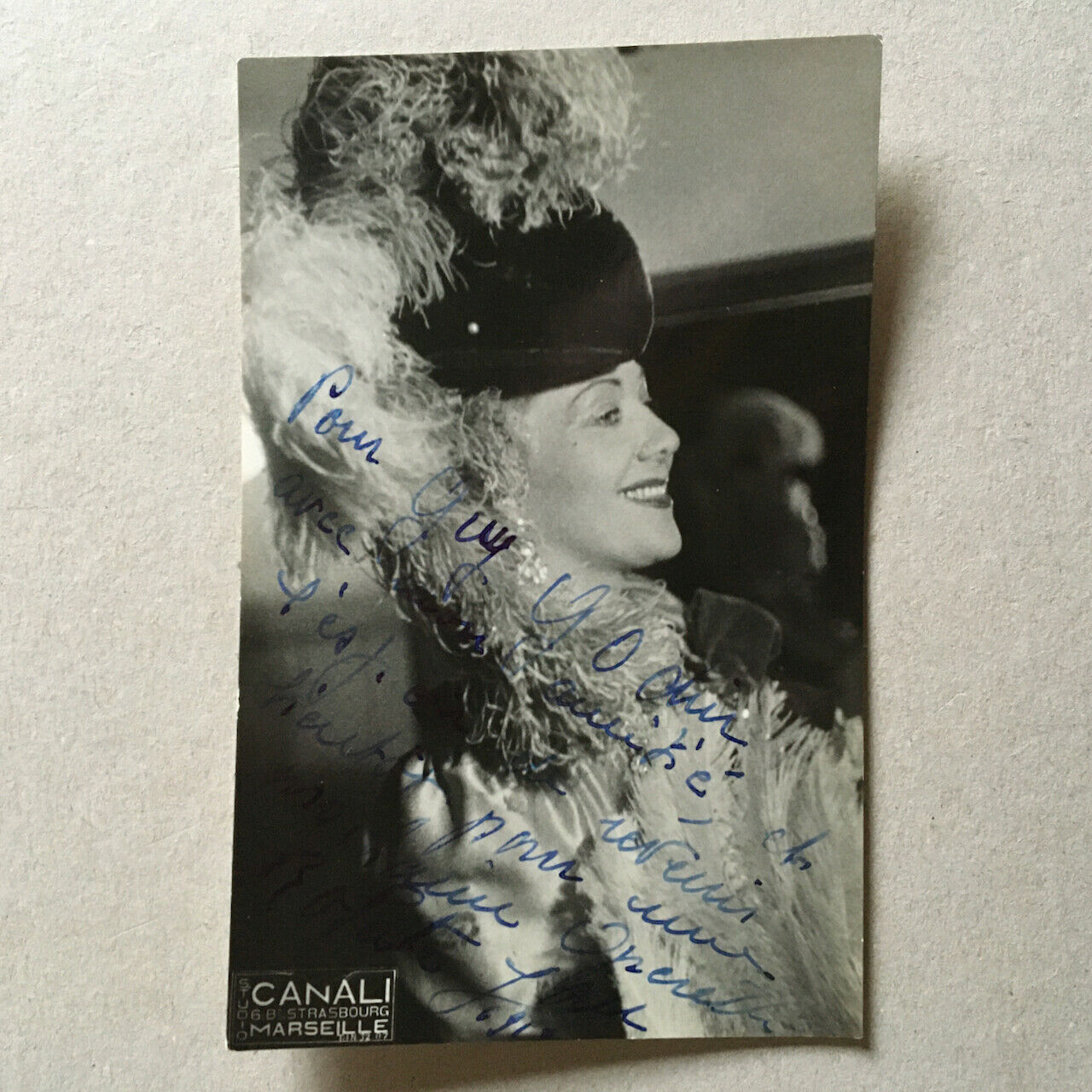 Roberte Jan — original signed, dated and dedicated photograph — 1950.