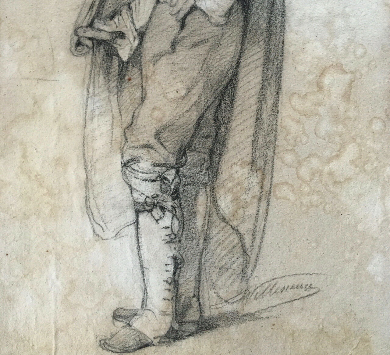 Portrait en pied d'homme à la pipe — fusain signé en bas à droite — 27 x 45 cm.