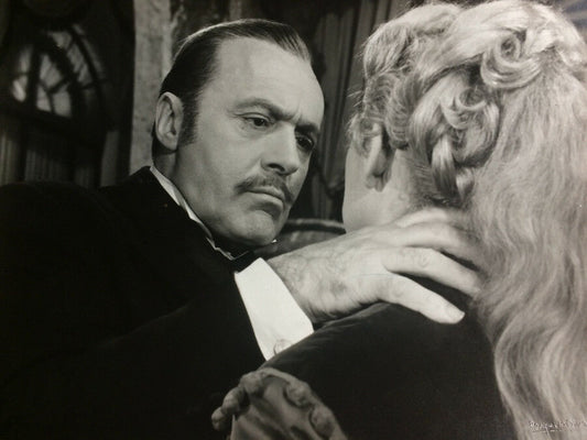 Voinquel — Martine Carol & Charles Boyer dans 'Nana' — 39 x 29,5 cm  tampon 1955